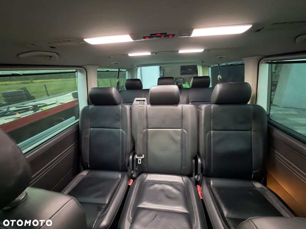 Volkswagen Caravelle 2.0 TDI L2 Highline 4Motion DSG - 8