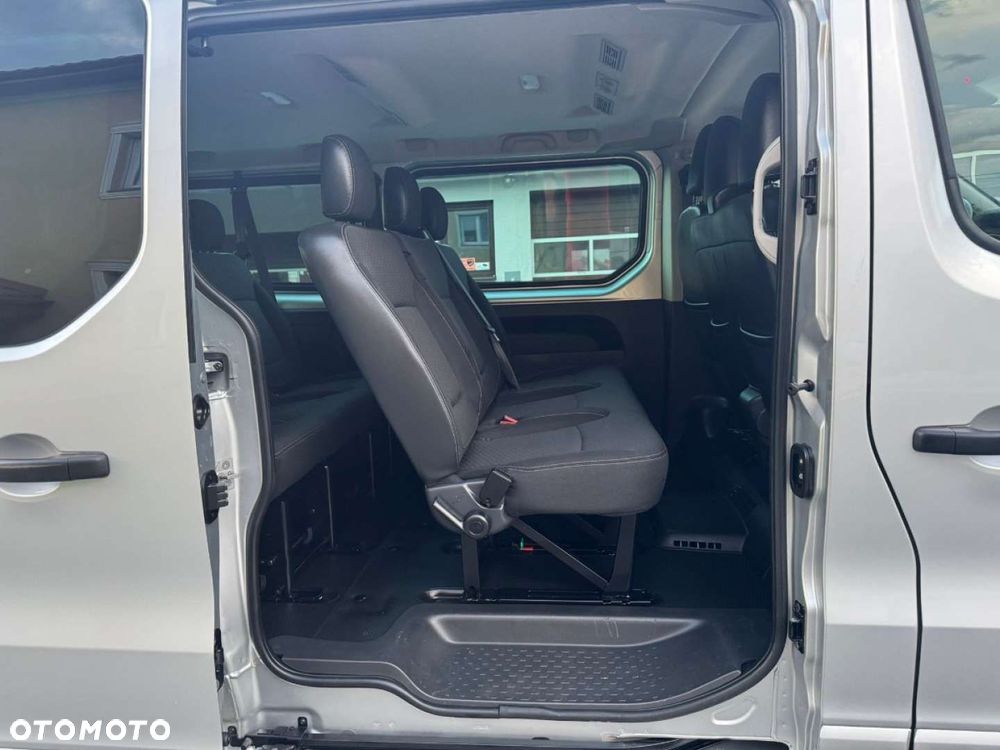 Opel Vivaro - 32