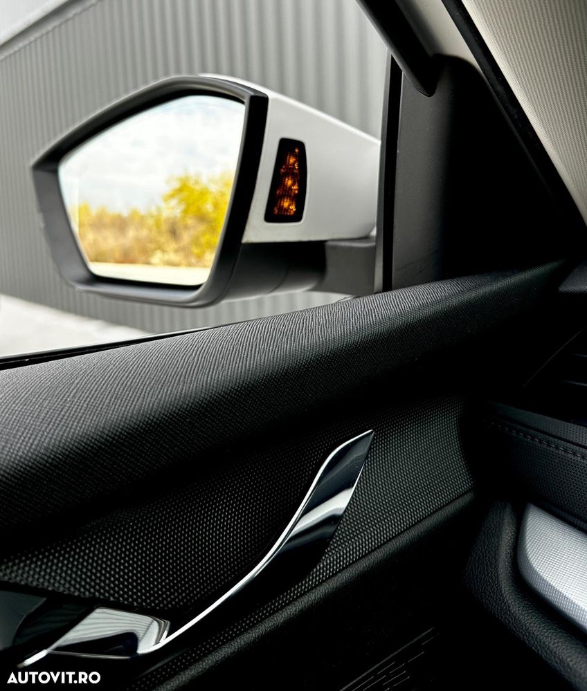 Skoda Octavia Combi 2.0 TDI DSG Ambition - 19