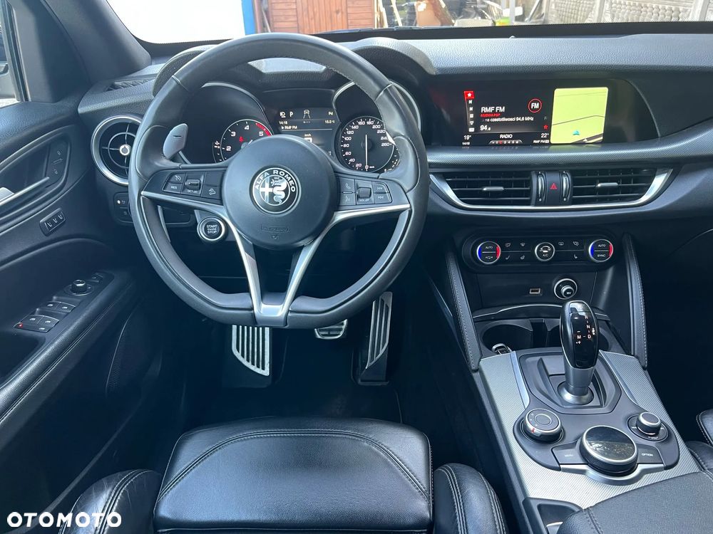 Alfa Romeo Stelvio 2.2 JTDM Executive Q4 - 25
