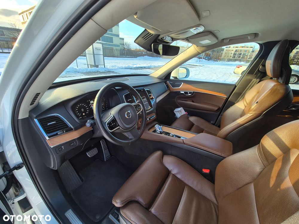 Volvo XC 90 D5 AWD Inscription 7os - 13