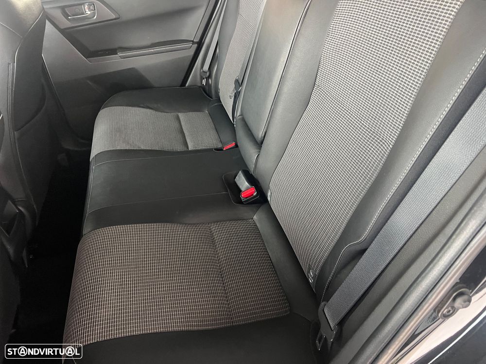 Toyota Auris Touring Sports 1.8 HSD Sport+Skyview +Navi - 15