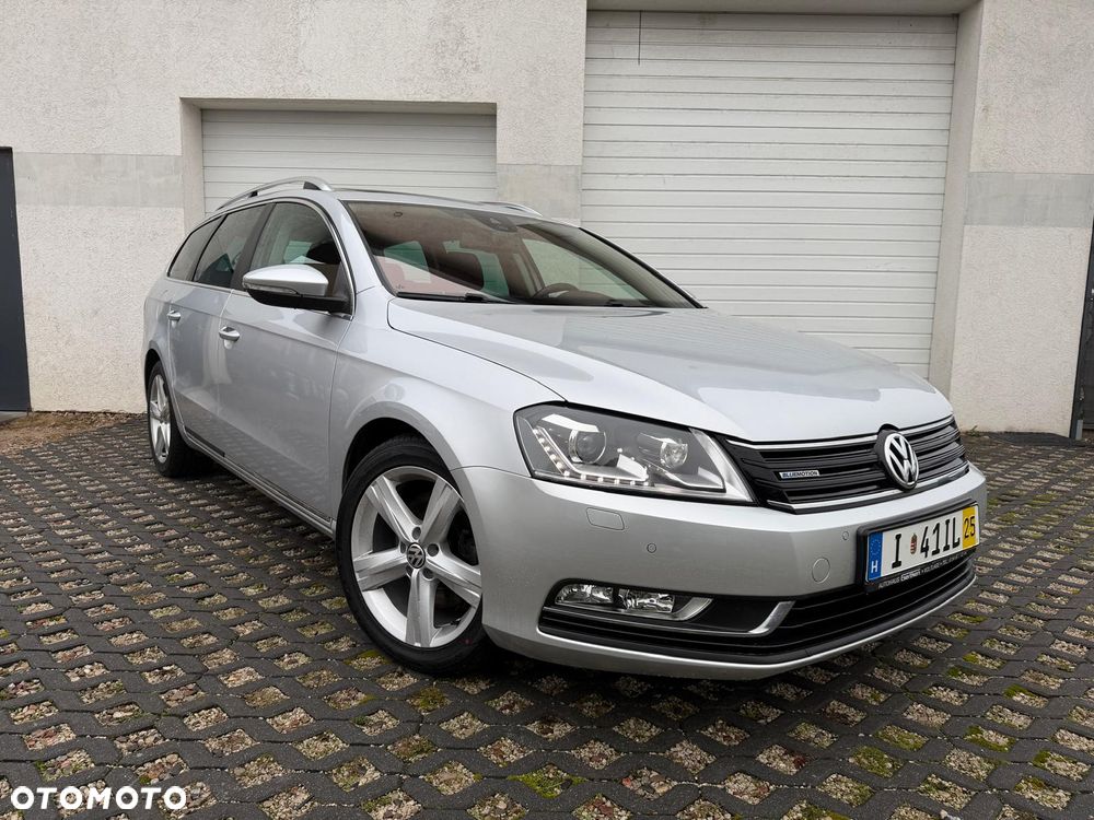 Volkswagen Passat Variant 1.6 TDI DPF BlueMot Highline - 3