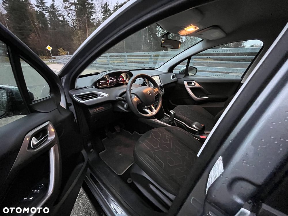 Peugeot 2008 PureTech 82 Style - 13