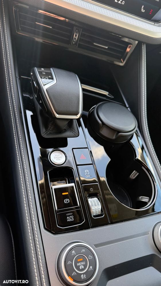 Volkswagen Touareg V6 TDI 4MOTION Style - 10