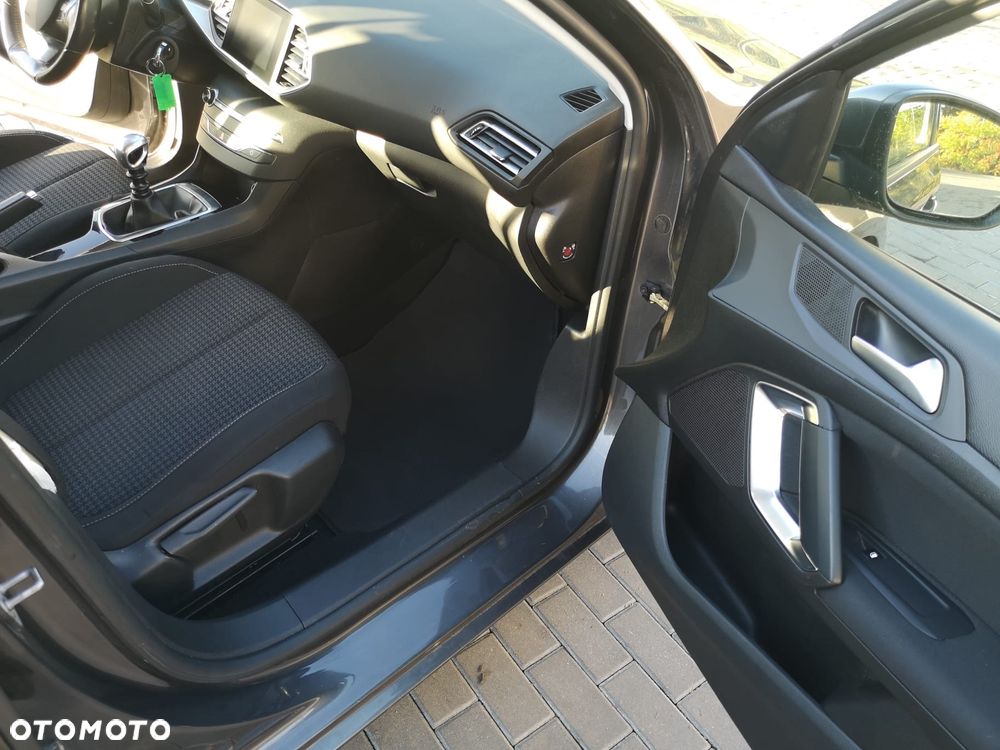 Peugeot 308 - 36