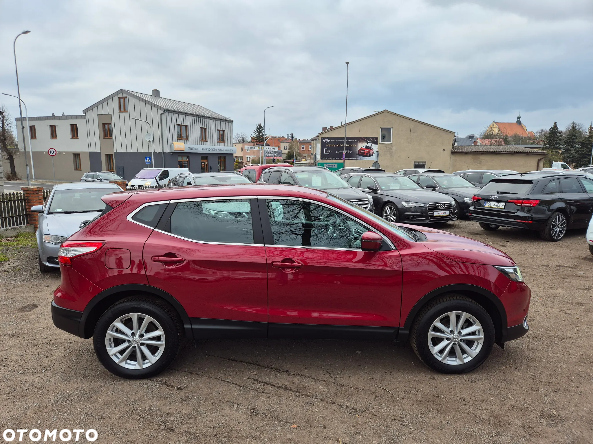 Nissan Qashqai 1.2 DIG-T N-Connecta Xtronic - 4