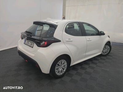 Toyota Yaris - 2