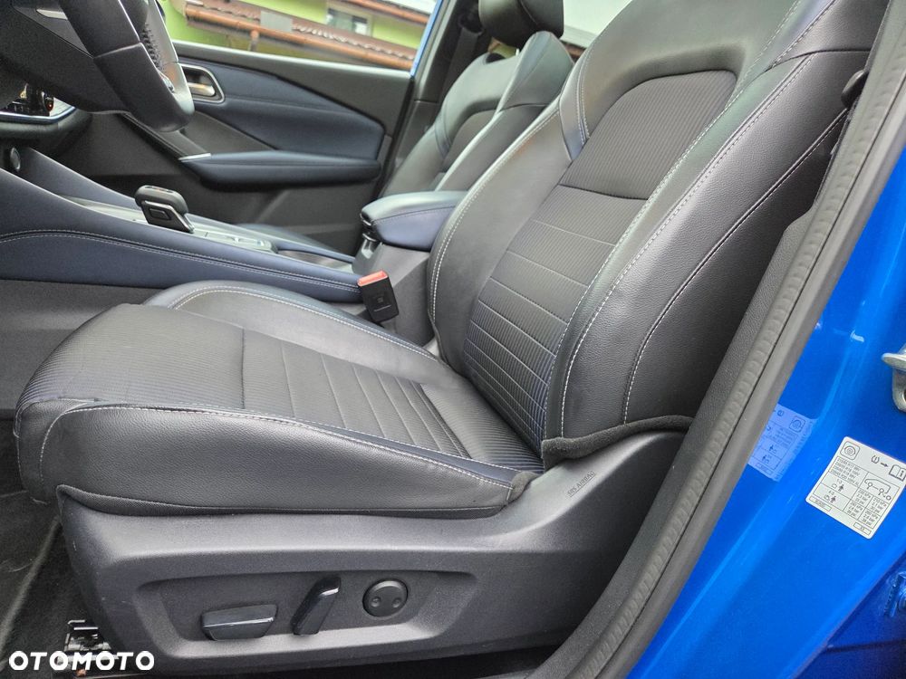 Nissan Qashqai 1.3 DIG-T MHEV Xtronic Tekna - 23