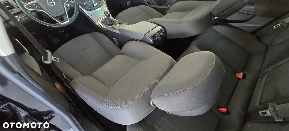 Opel Insignia - 23