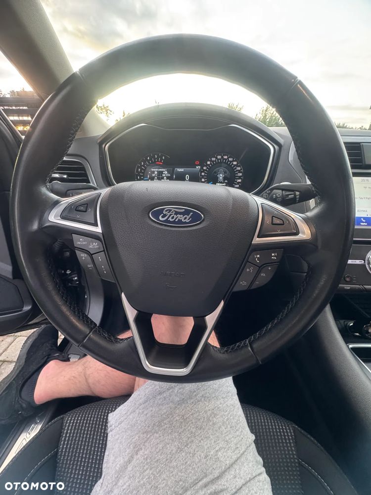 Ford Mondeo - 13