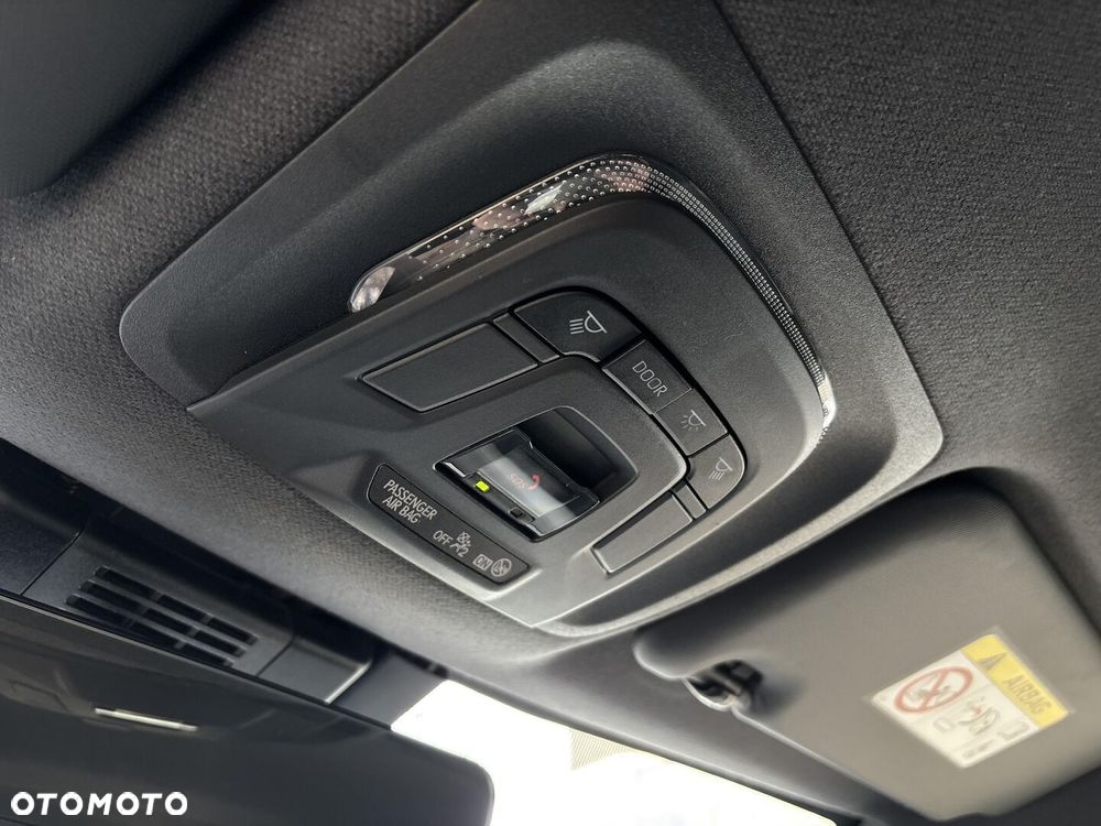 Toyota Corolla 1.8 Hybrid Style - 31