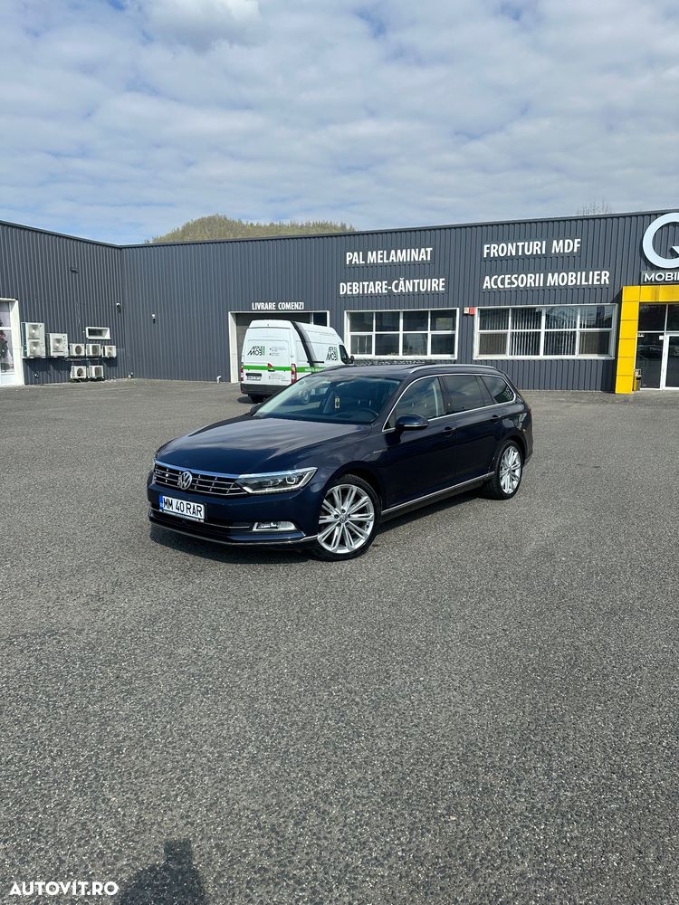 Volkswagen Passat - 1
