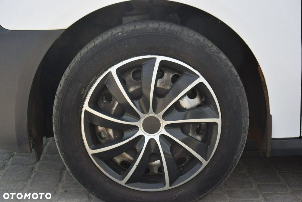 Ford Tourneo Connect Grand - 10