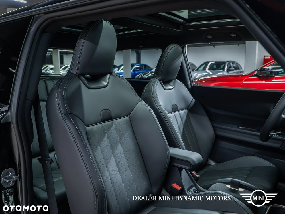 MINI Cooper S Favoured Trim - 18