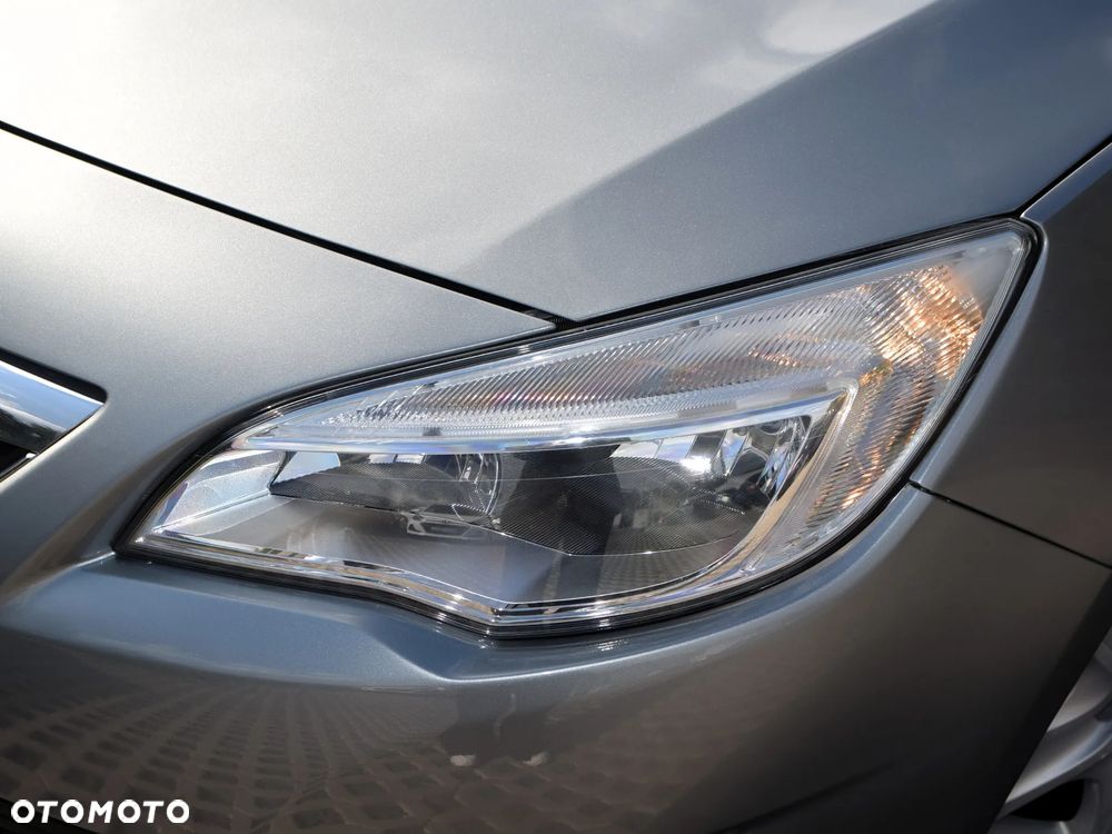 Opel Astra 1.4 Turbo - 12