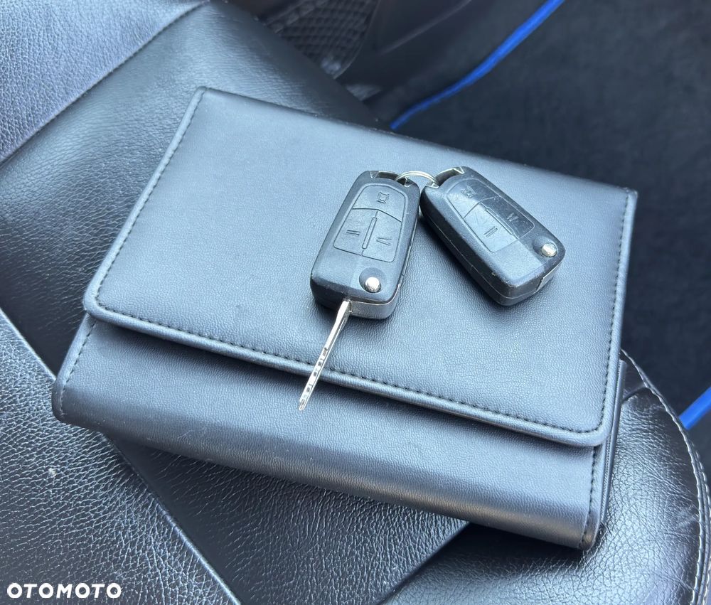 Chevrolet Captiva 3.0 4WD LTZ - 34