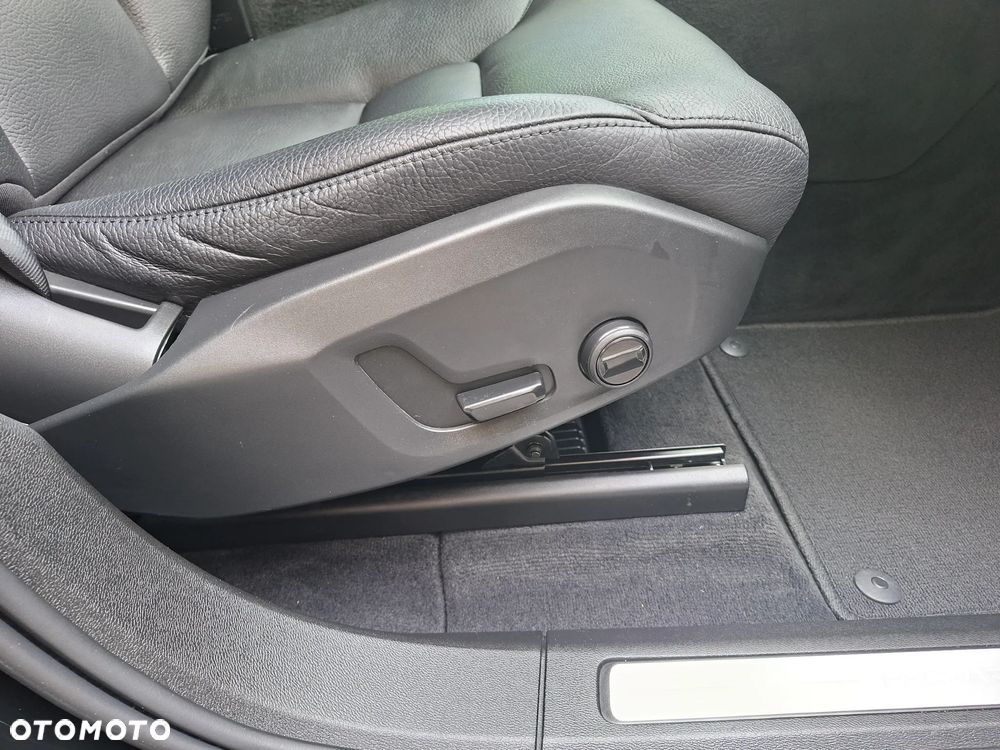 Volvo XC 60 - 21
