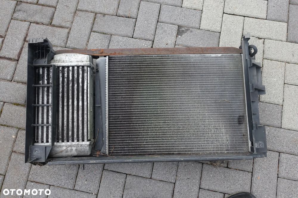 CHŁODNICA WODY INTERCOOLER VOYAGER IV 2.5 CRD - 1