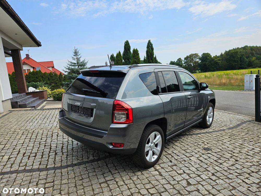 Jeep Compass 2.0I 4x2 Limited - 29
