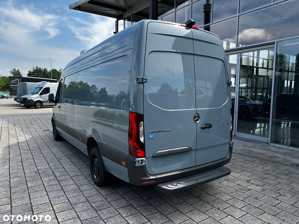 Mercedes-Benz Sprinter - 9