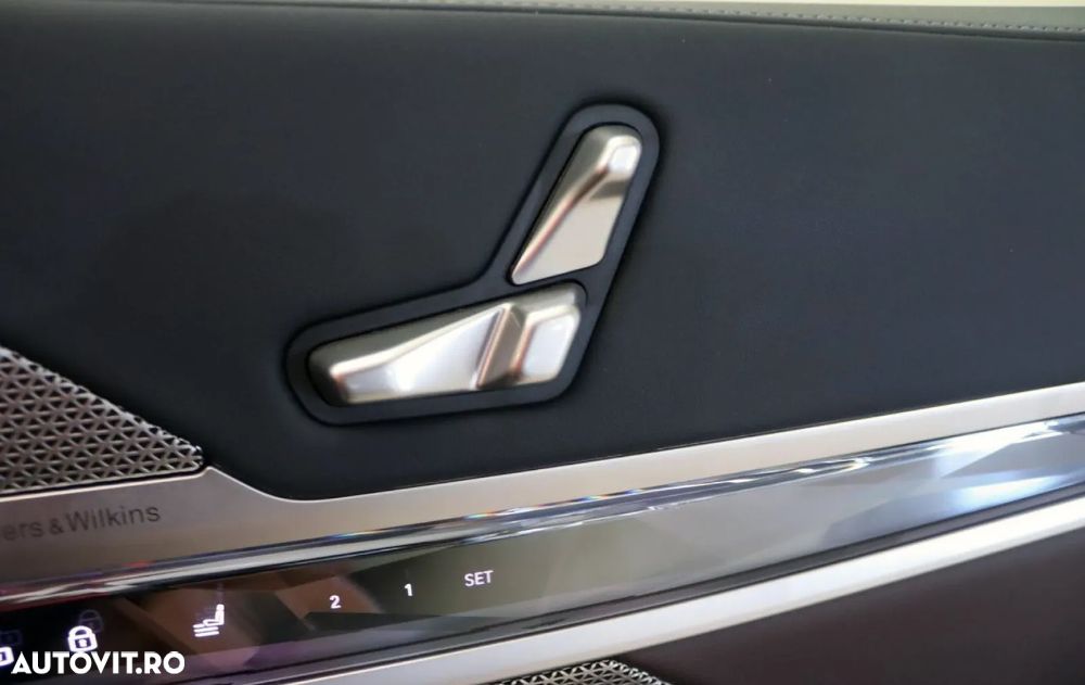 BMW Seria 7 750e xDrive - 8