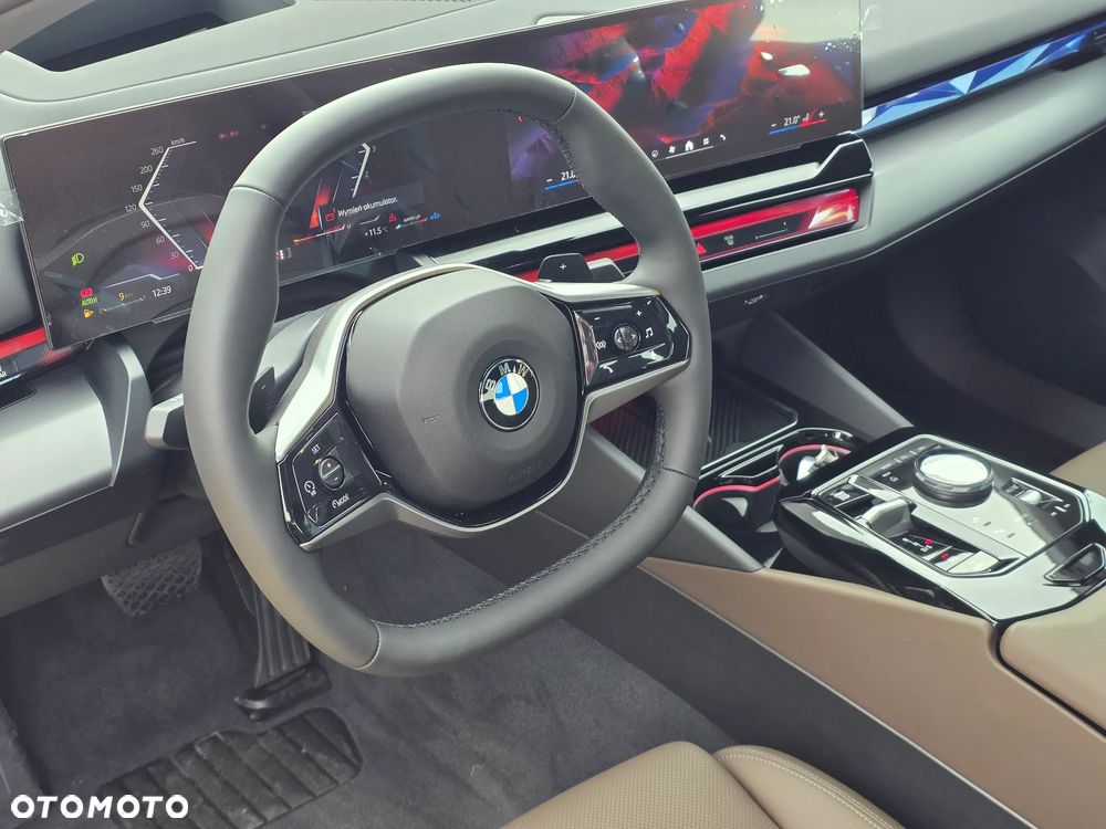 BMW Seria 5 520d mHEV M Sport - 11