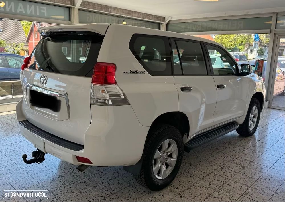 Toyota Land Cruiser - 6