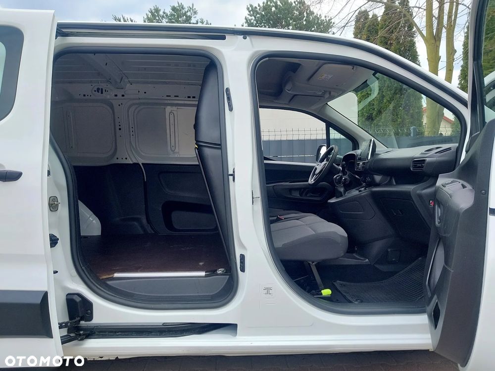 Opel COMBO MAXI LIFT - 27