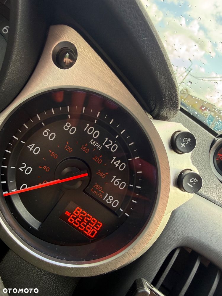 Nissan 370 Z - 15