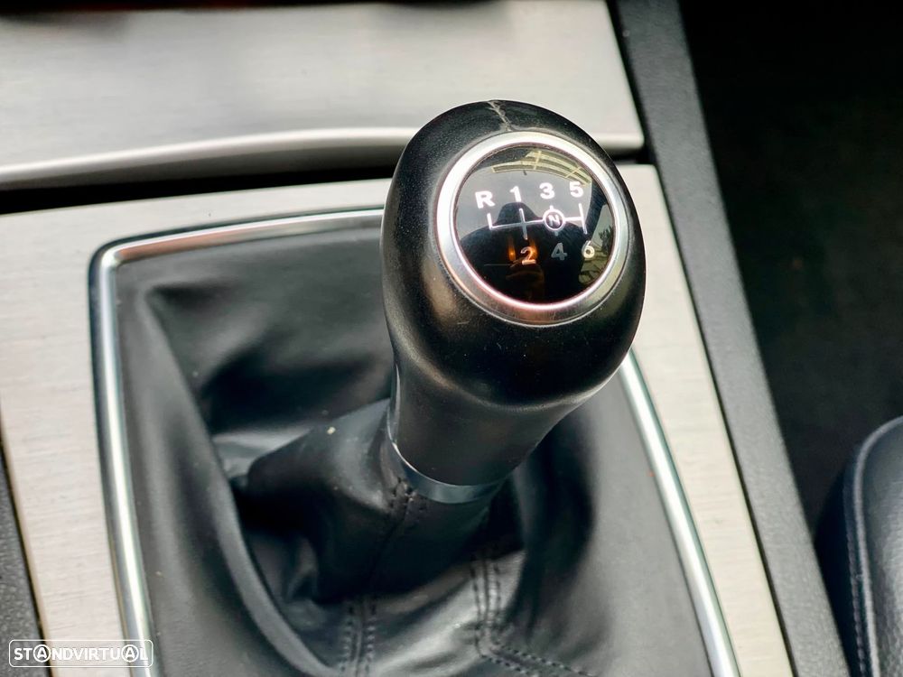 Mercedes-Benz C 180 Station AMG Line - 17