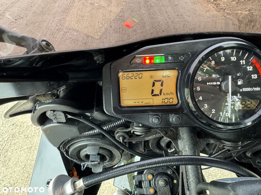 Honda CBR - 16