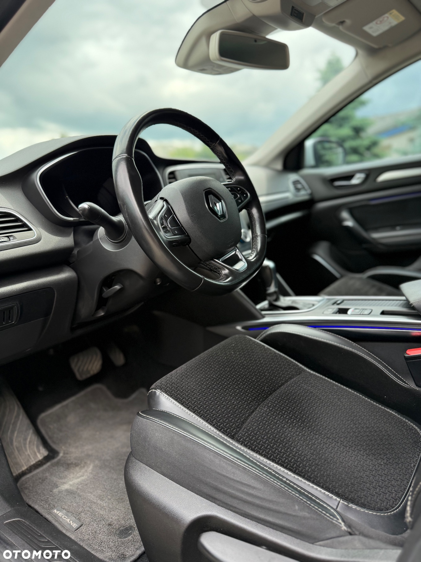 Renault Megane 1.5 dCi Intens EDC - 13