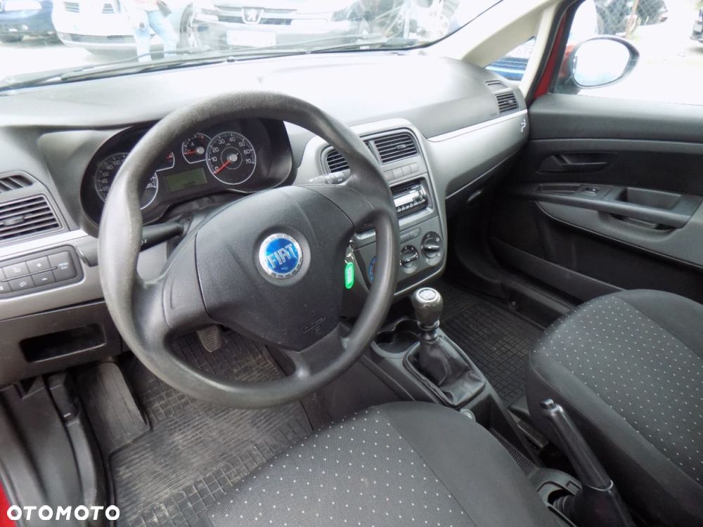 Fiat Grande Punto - 5