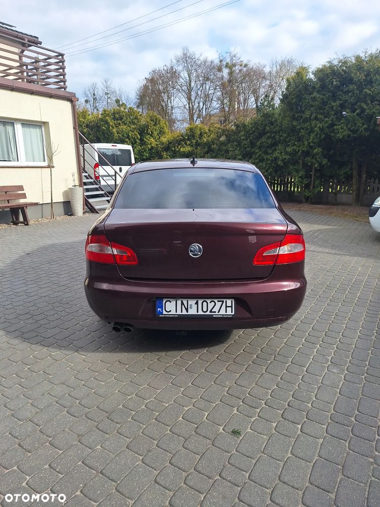 Skoda Superb 2.0 TDI Ambition DSG - 14