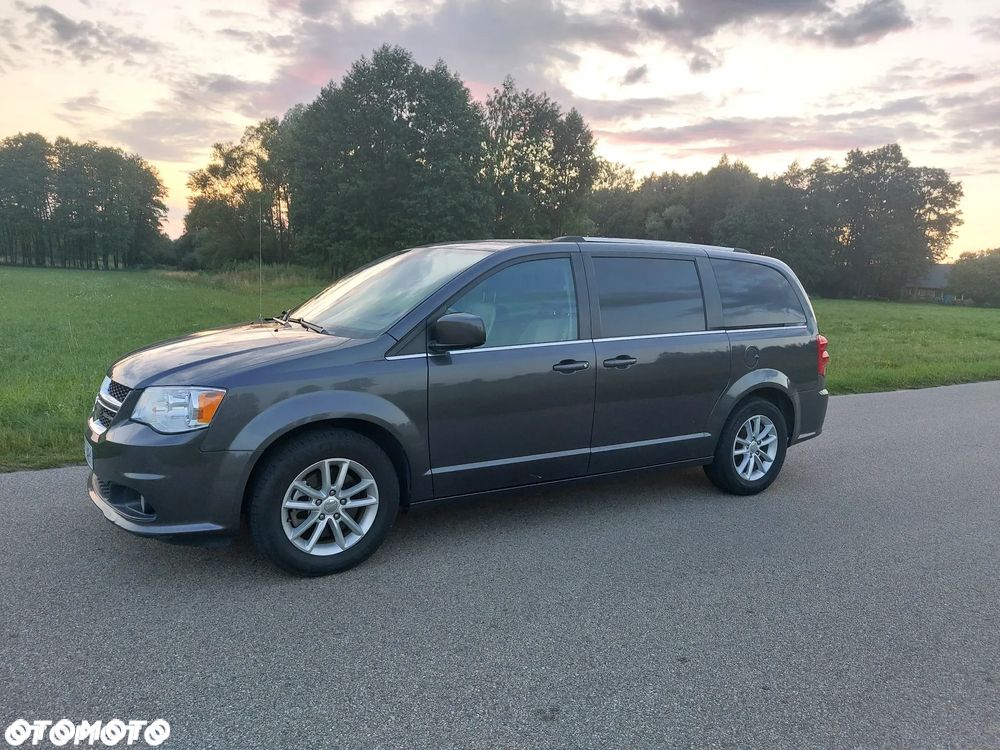Dodge Grand Caravan - 7