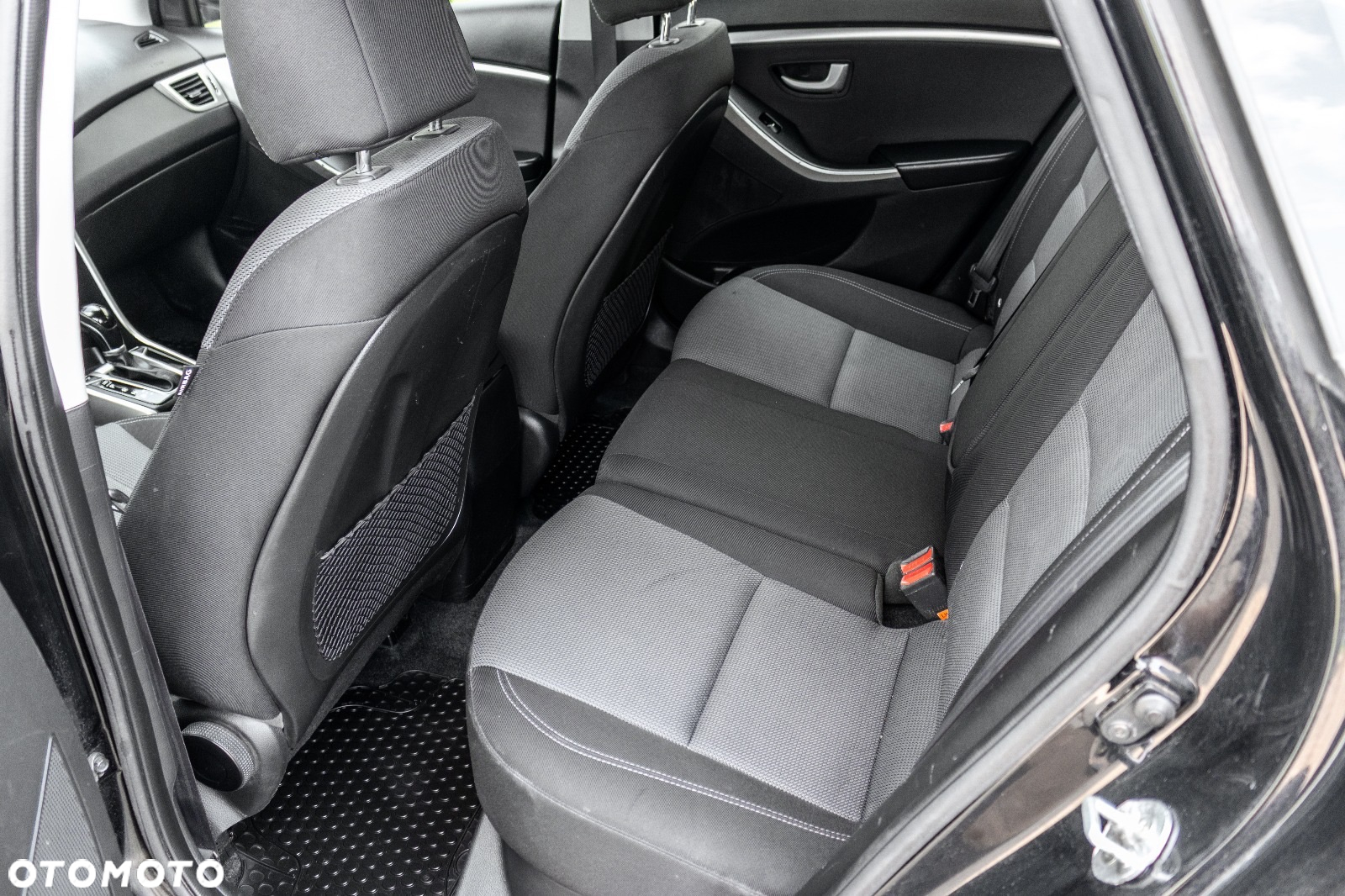 Hyundai i30 1.6 D GO Plus DCT - 19