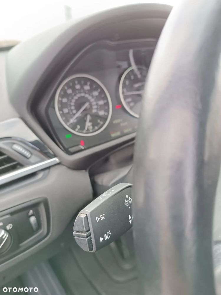 BMW X1 xDrive25i xLine - 29