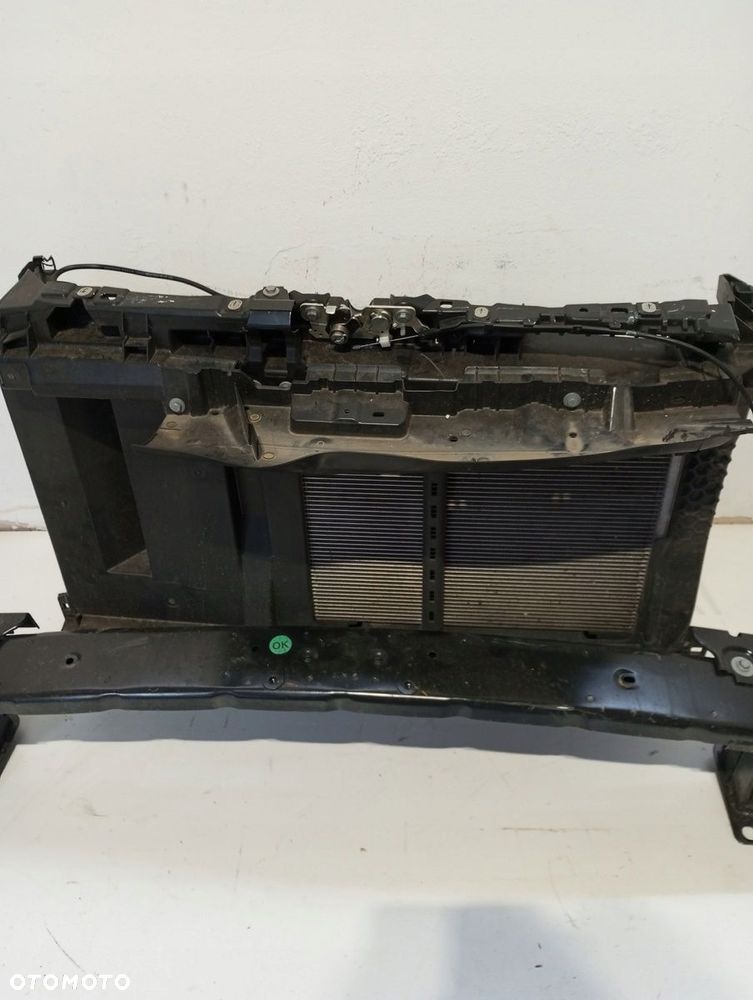 PAS PRZEDNI CHŁODNICE OPEL CORSA F