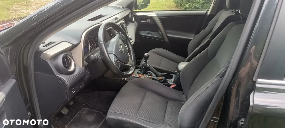 Toyota RAV4 2.0 D-4D Active - 6
