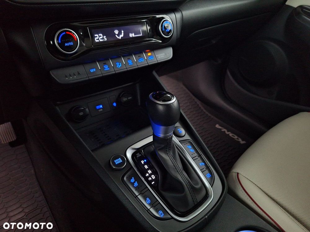 Hyundai Kona 1.6 T-GDI Premium 4WD DCT - 28