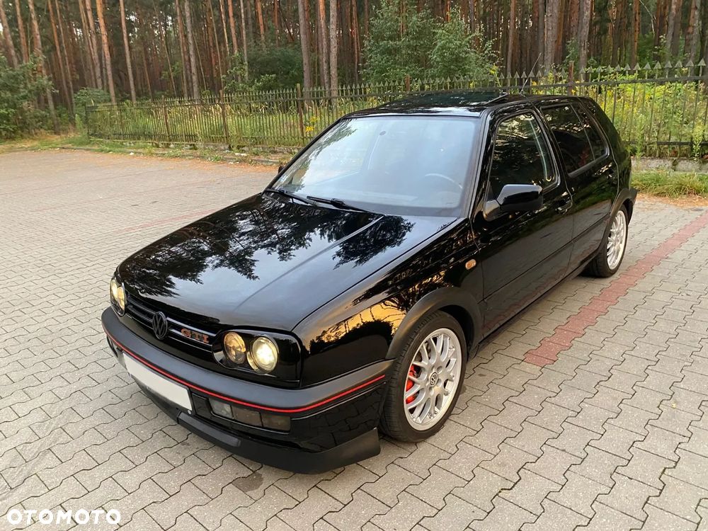 Volkswagen Golf 2.0 16V GTI - 16