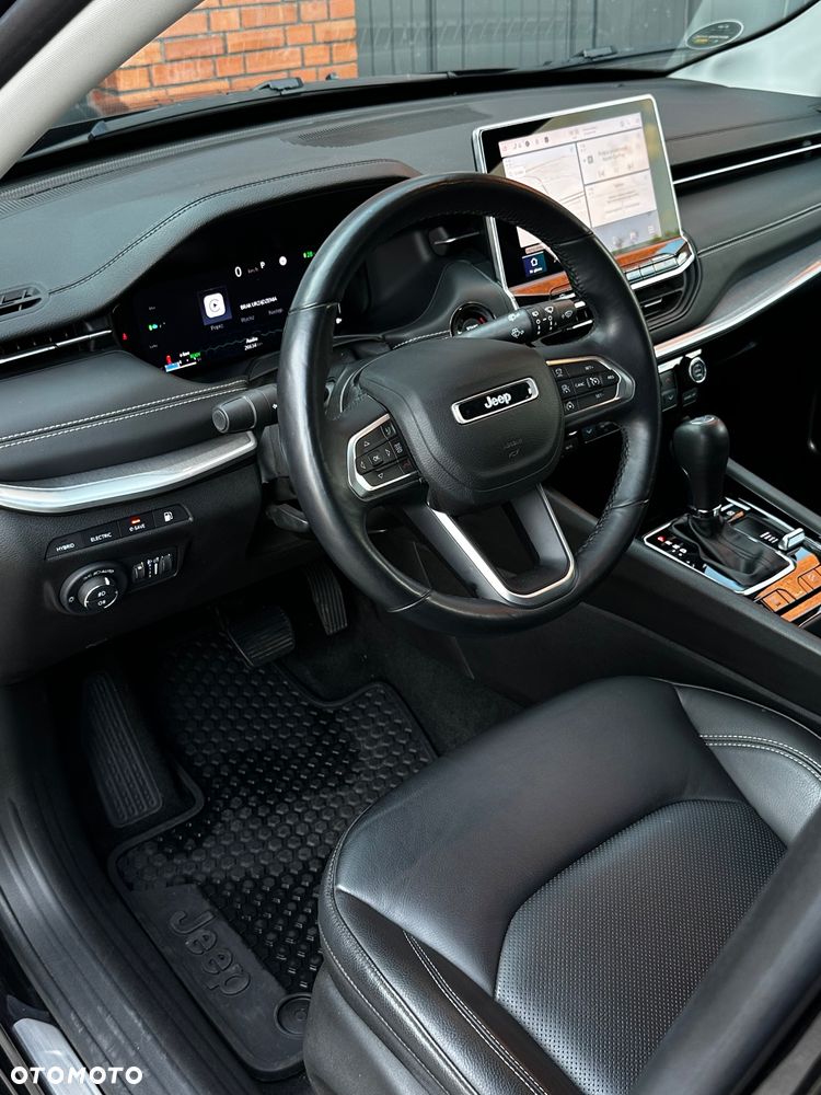 Jeep Compass - 23
