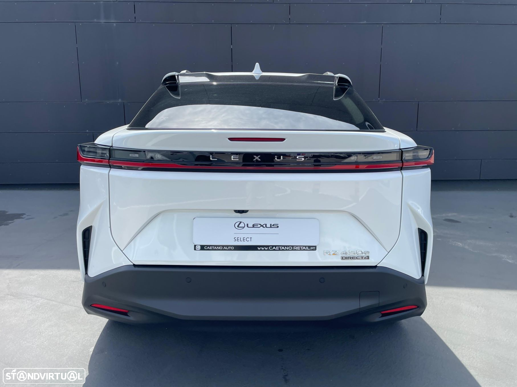 Lexus RZ 450e Executive Plus - 4