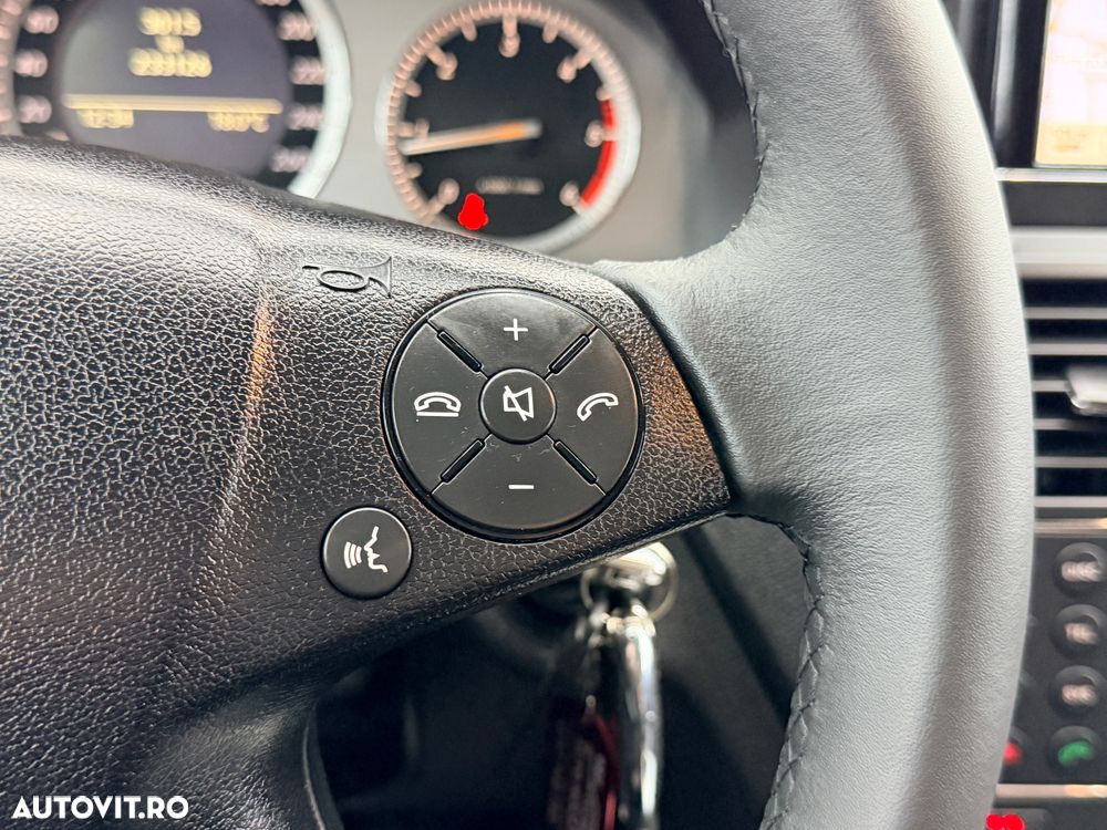 Mercedes-Benz C 220 CDI DPF (BlueEFFICIENCY) Avantgarde - 24