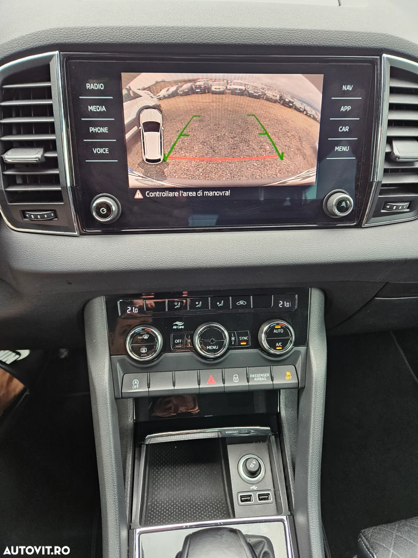 Skoda Karoq 1.6 TDI DSG Style - 6