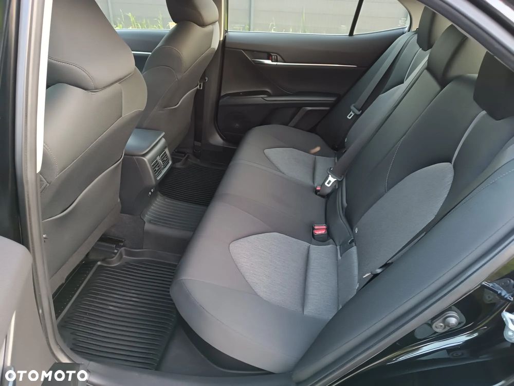 Toyota Camry 2.5 Hybrid Comfort CVT - 19