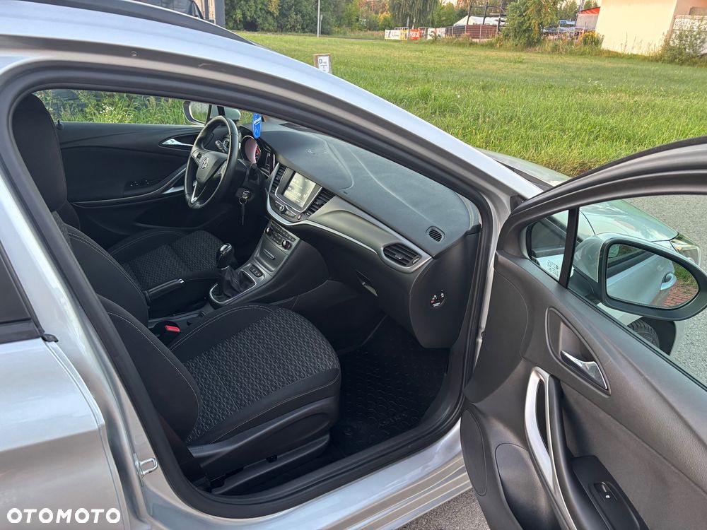 Opel Astra - 10