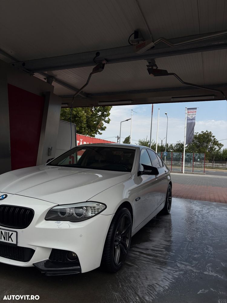 BMW Seria 5 520d Sport-Aut. - 4