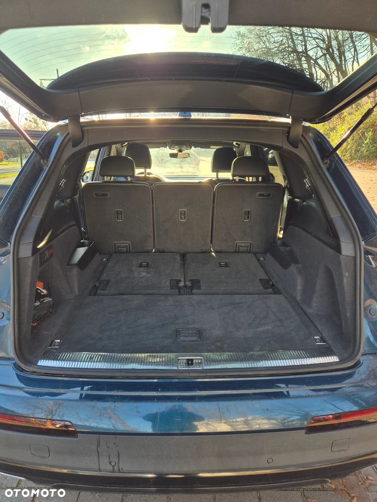Audi Q7 - 8
